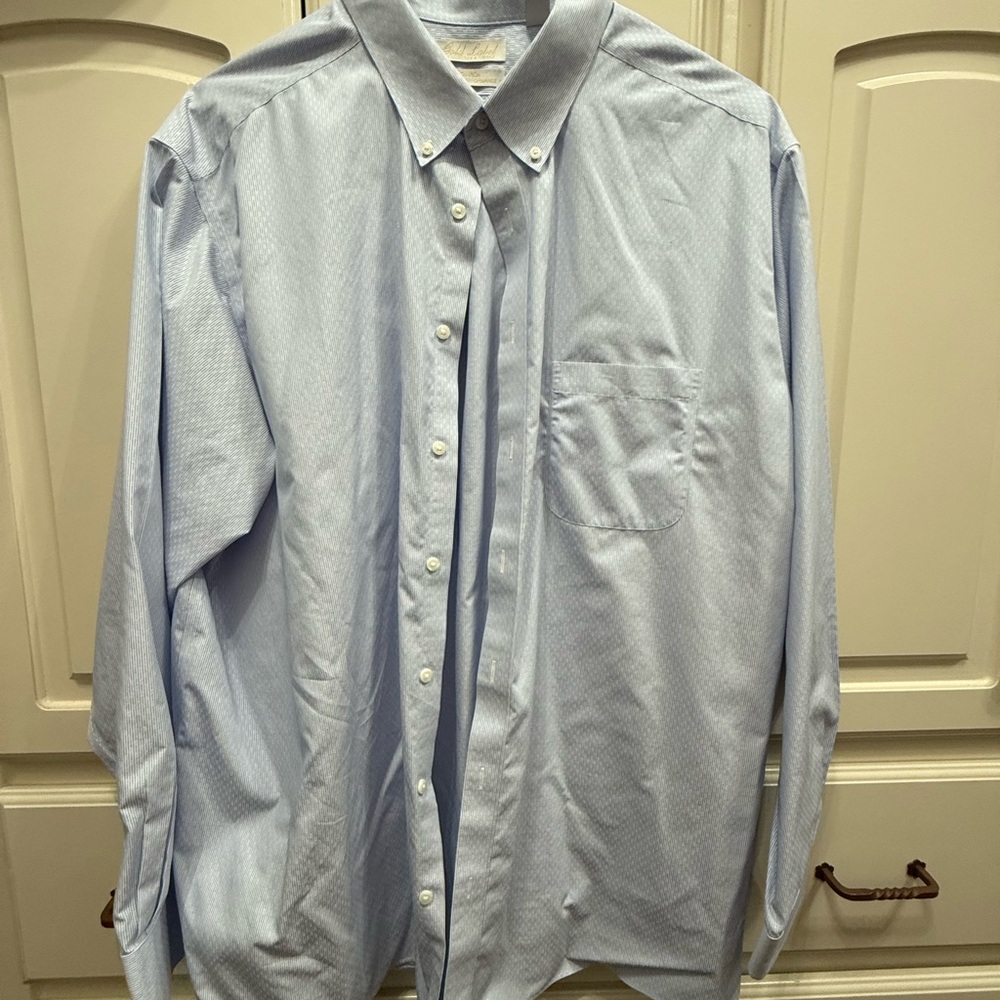 Roundtree & Yorke Sky Blue Dress Shirt